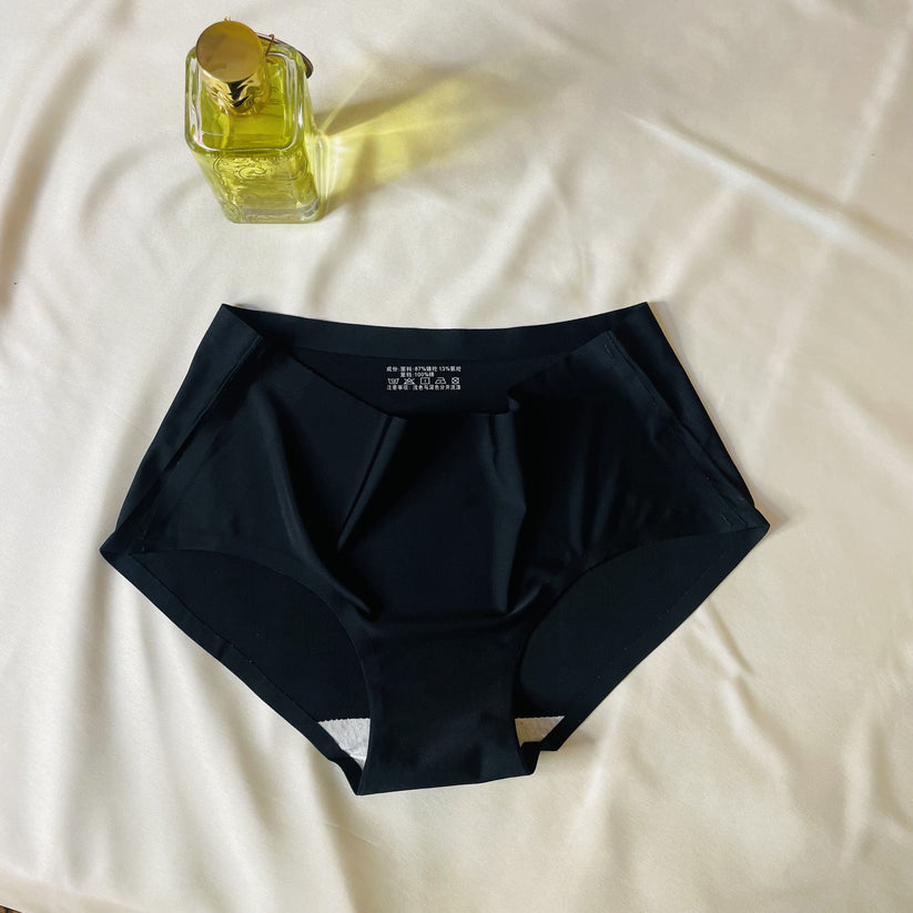 Multicolor Seamless Panty – Soft, Smooth & Comfortable Fit