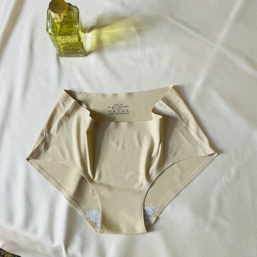 Multicolor Seamless Panty – Soft, Smooth & Comfortable Fit