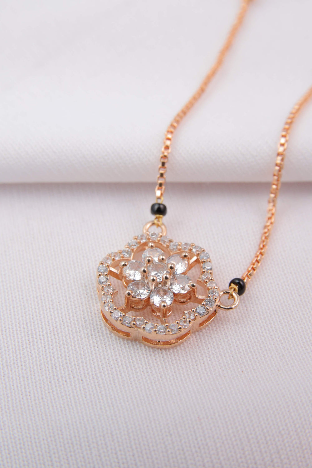 Latest Solitaire Diamonds Flower Mangalsutra BUy Online - Zeraki Jewels 